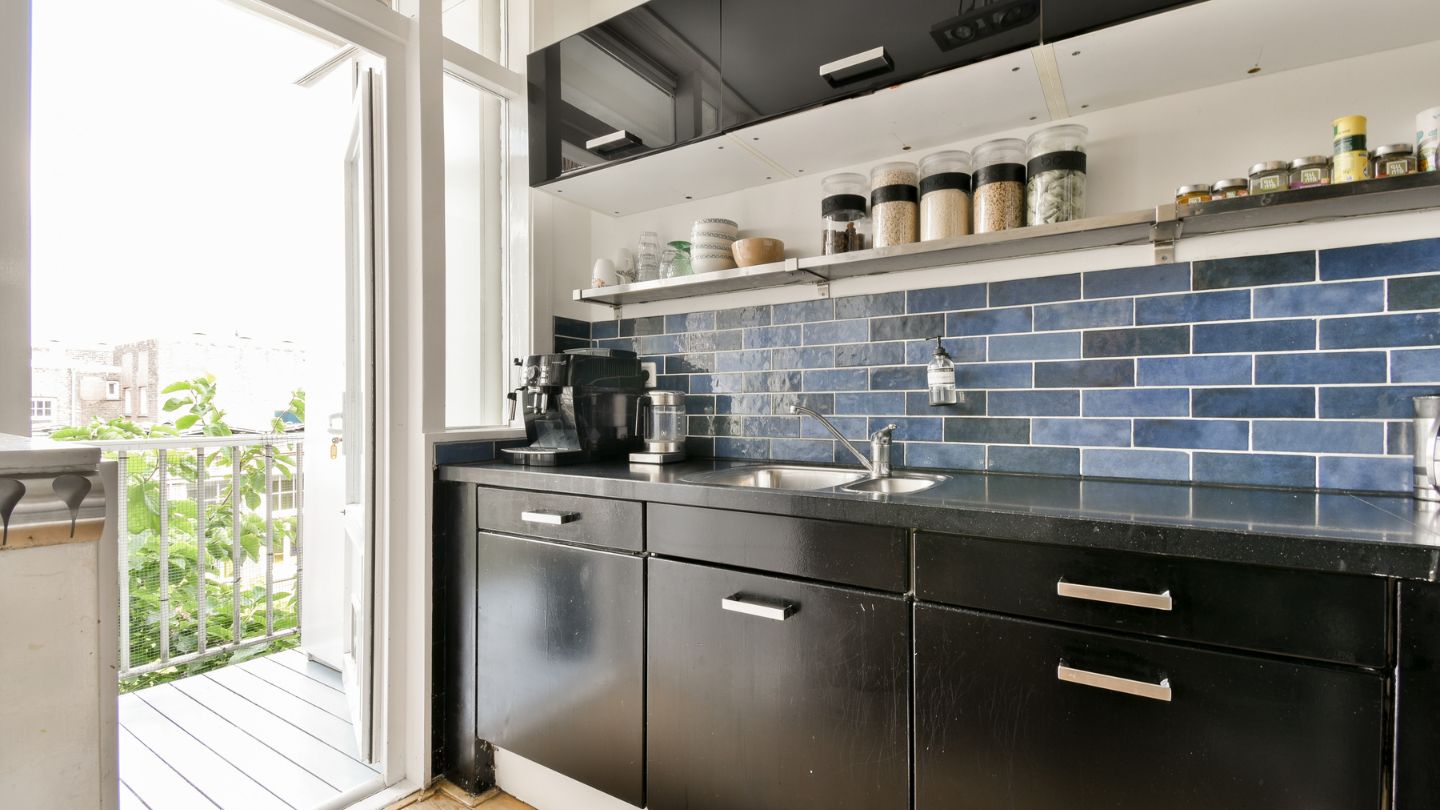 Color Body Porcelain att img